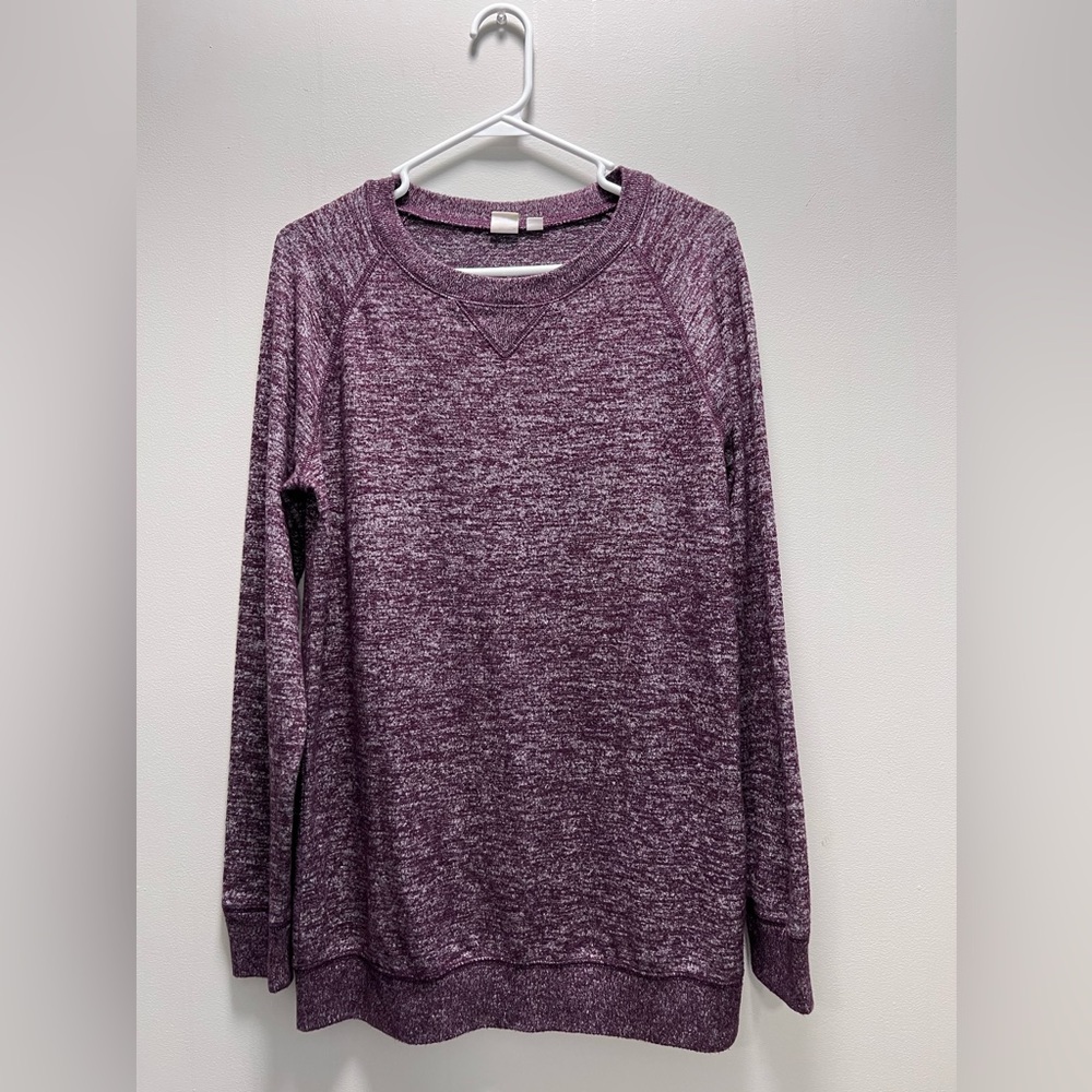 Gap sweater size small